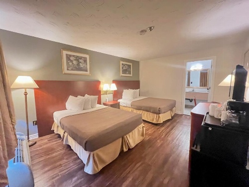 Holiday Motel image 20