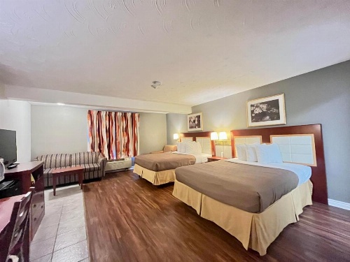 Holiday Motel image 24