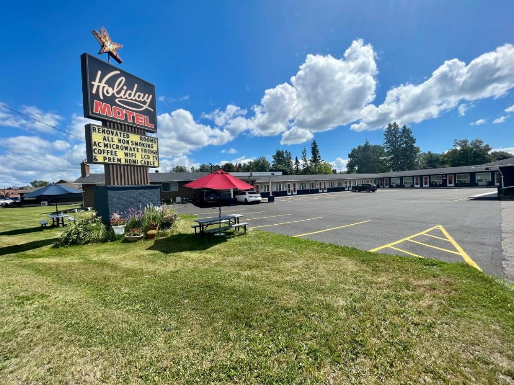 Holiday Motel Image 34